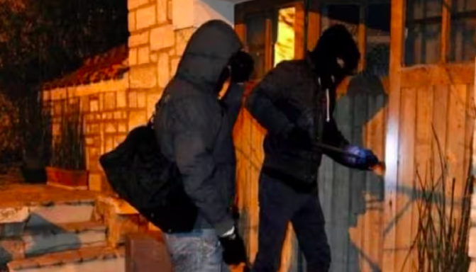 Cambriolage à Tivaouane : un élève accusé d’avoir aidé des voleurs à dérober 15 millions FCFA chez son oncle