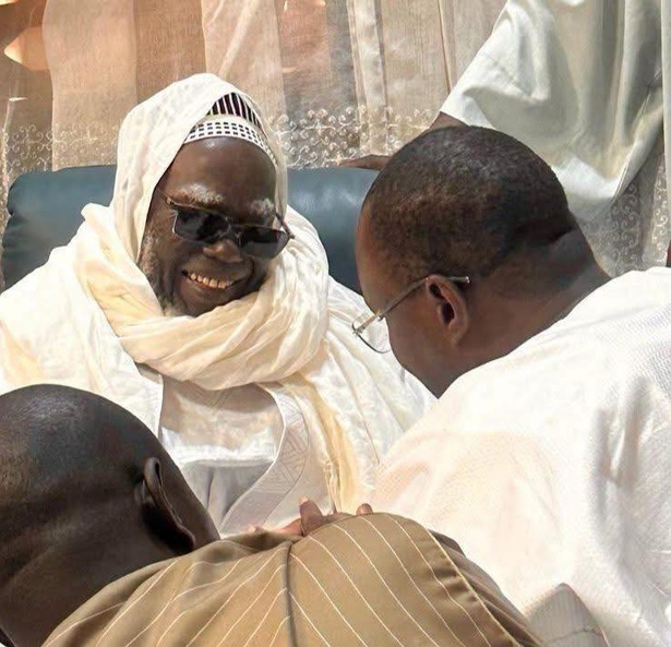 Touba : Ousmane Sonko exprime sa peine après le rappel à Dieu de Serigne Cheikh Saliou Mbacké