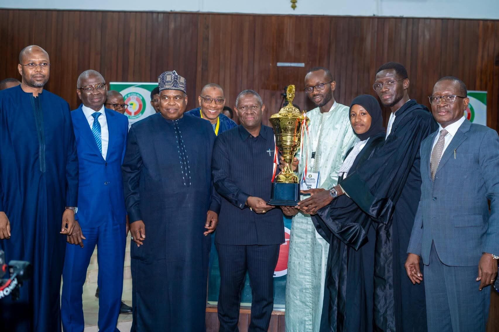 L’UCAD remporte le concours de plaidoirie de la Cour de justice de la CEDEAO L’UCAD remporte le concours de plaidoirie de la Cour de justice de la CEDEAO