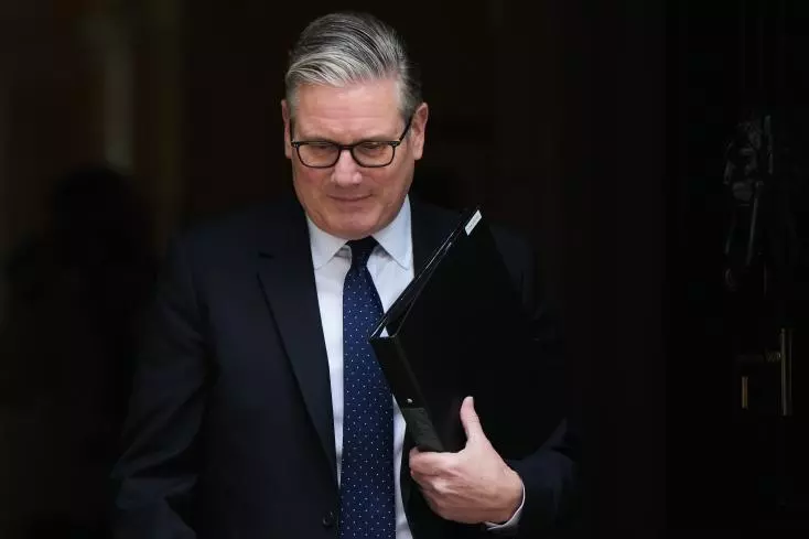Royaume-Uni: démission du Premier ministre Keir Starmer