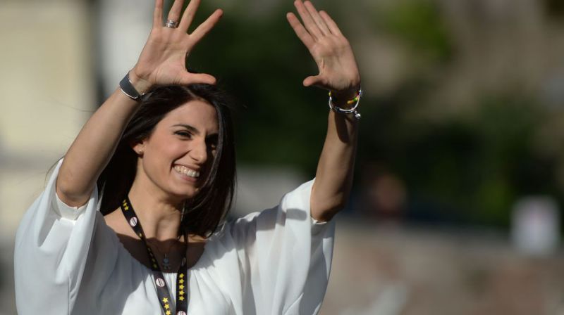 Italie : Virginia Raggi élue première femme maire de Rome