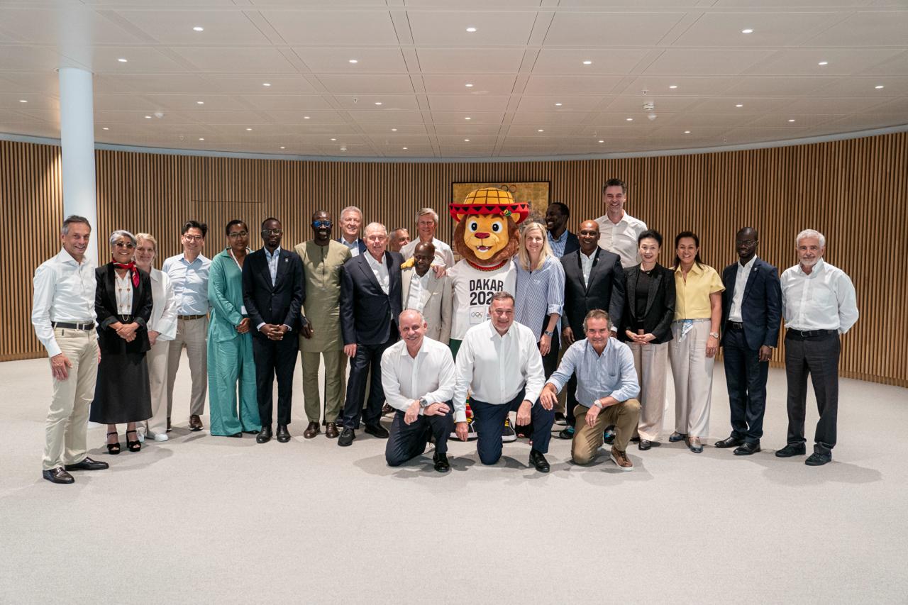 Dakar 2026 : la mascotte Ayo fait sensation à Lausanne et séduit le CIO Dakar 2026 : la mascotte Ayo fait sensation à Lausanne et séduit le CIO