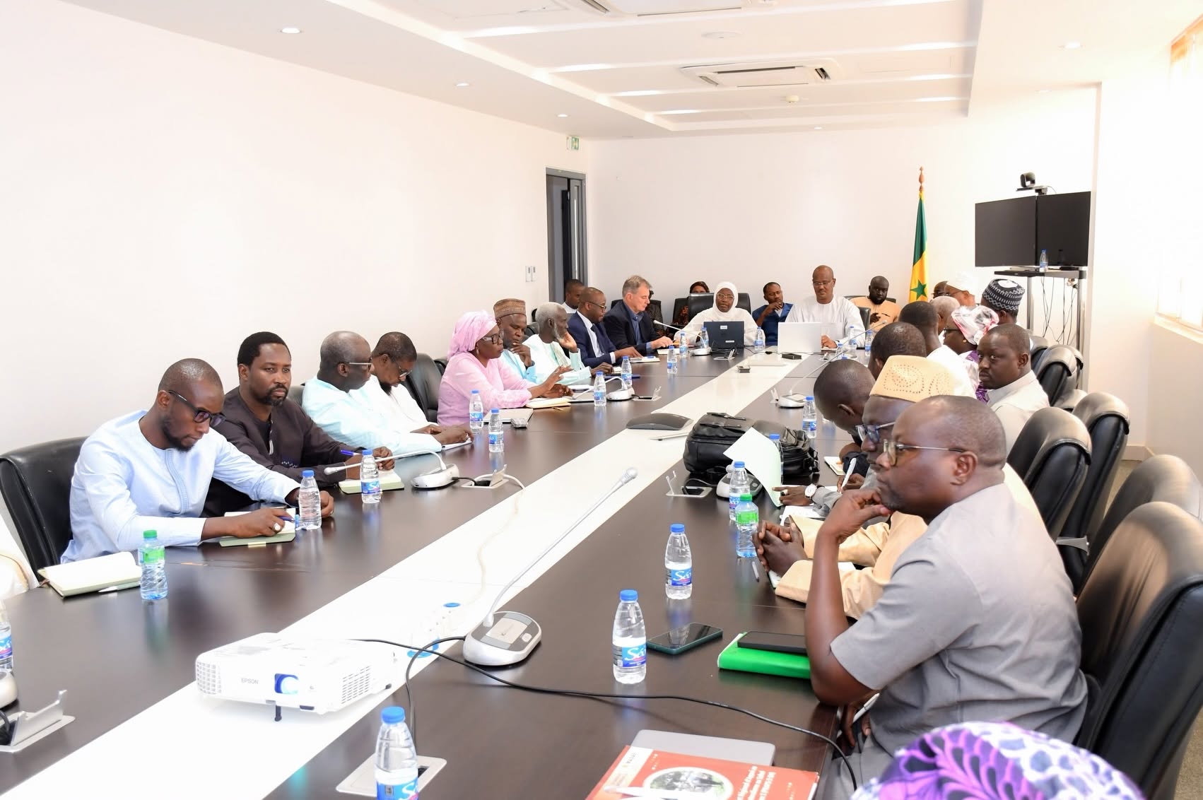 Souveraineté alimentaire : le ministre Cheikhou Oumar Ba évalue l’avancement du projet FSRP avec la Banque mondiale
