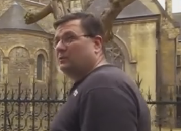 Il serait l'homme le plus fertile d'Europe ! Regardez