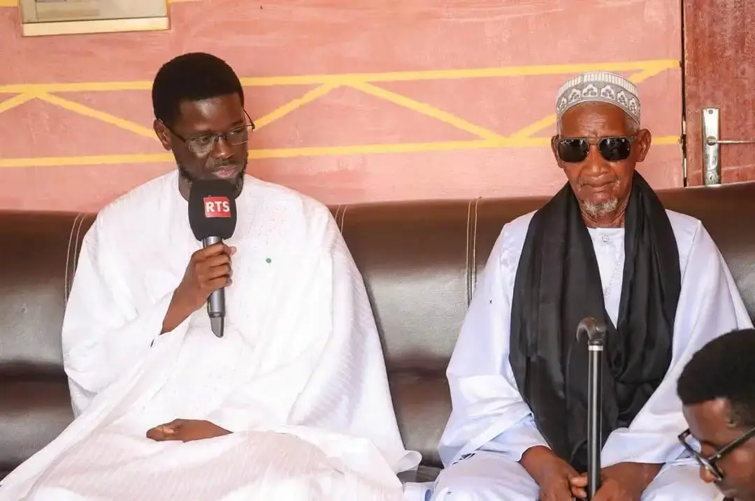 Guet Ardo : Bassirou Diomaye Faye présente les condoléances de la Nation après le décès du Khalife général Guet Ardo : Bassirou Diomaye Faye présente les condoléances de la Nation après le décès du Khalife général