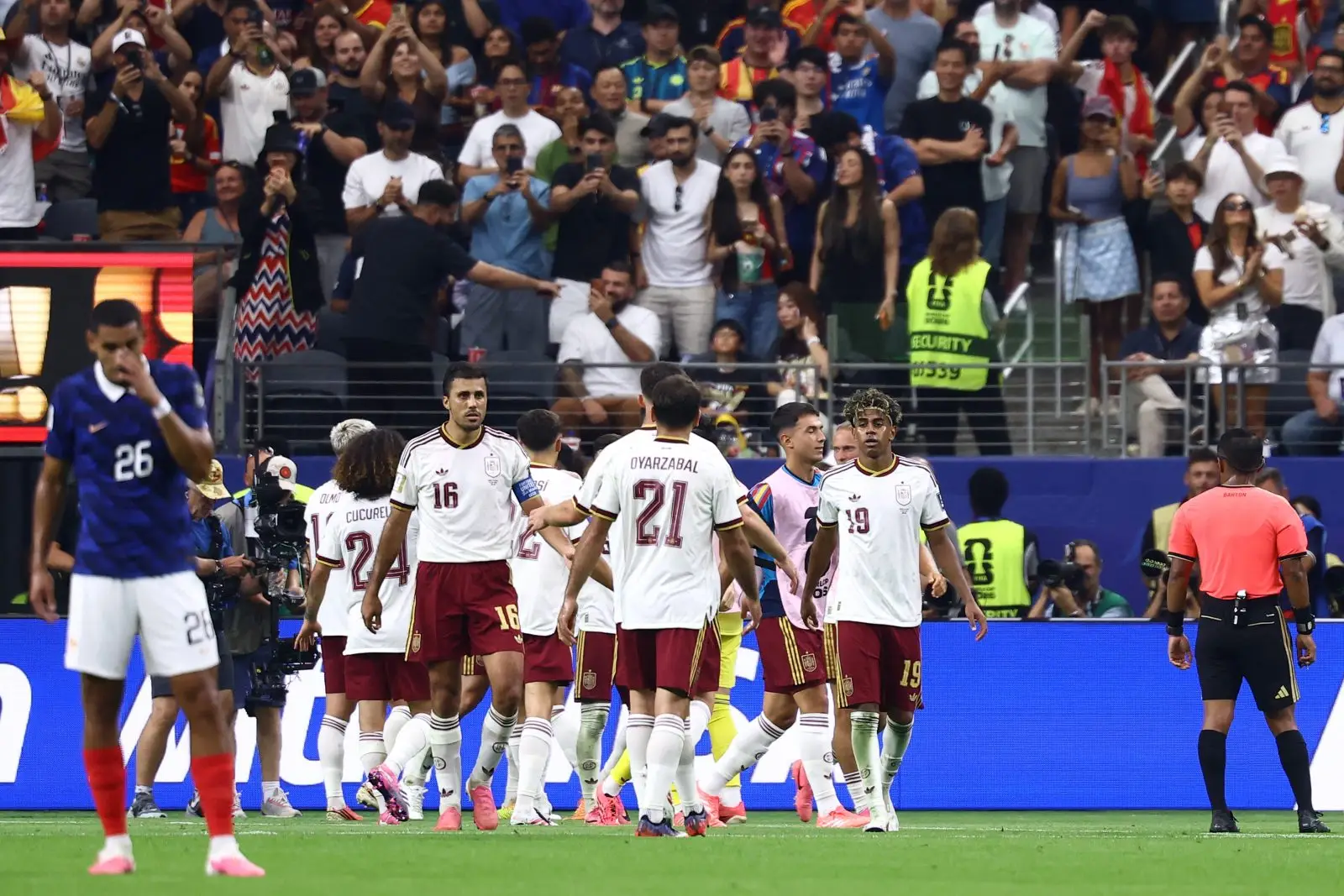 Mondial 2026 : l’Espagne domine la France et décroche son billet pour la finale