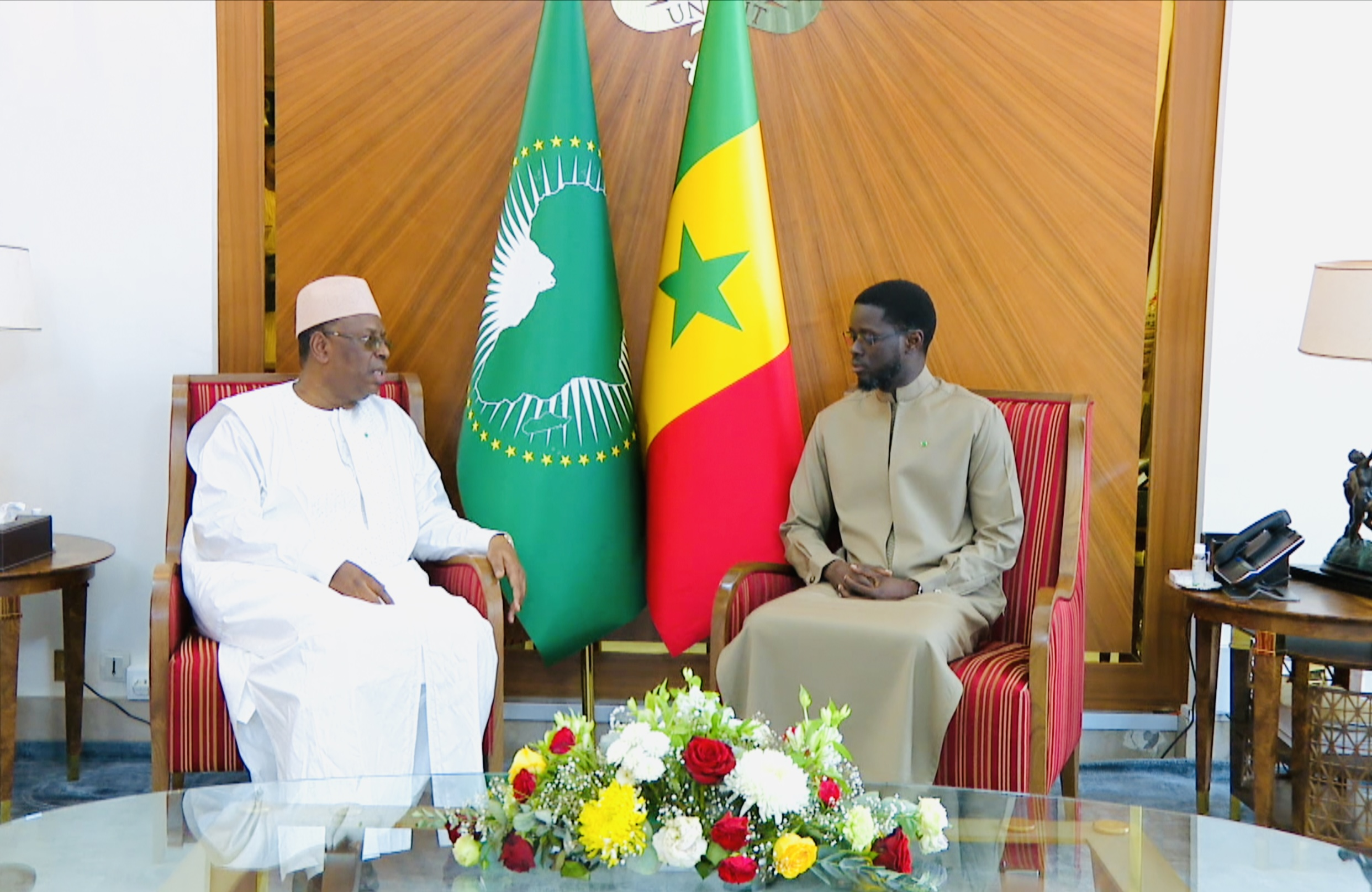 Macky Sall au Palais : l’ancien président sollicite le soutien de Diomaye Faye pour sa candidature à l’ONU
