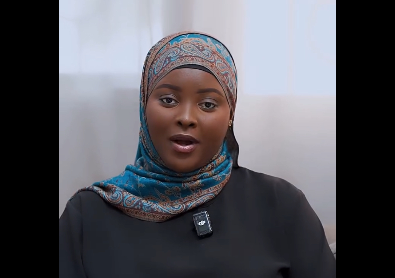 Abiba quitte la scène musicale : la chanteuse choisit la foi, les études et l’entrepreneuriat