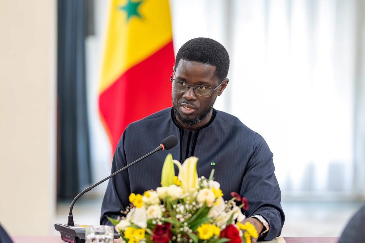 Remise du rapport annuel : le Chef de l'État encourage le renforcement du rôle du Médiateur