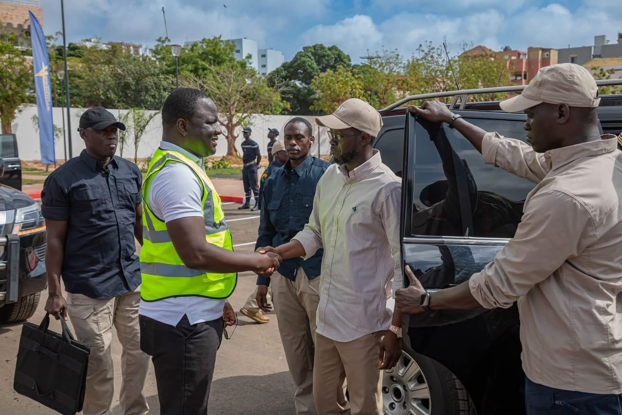 JOJ Dakar 2026 : Bassirou Diomaye Faye réceptionne la piscine olympique et le stade Iba Mar Diop