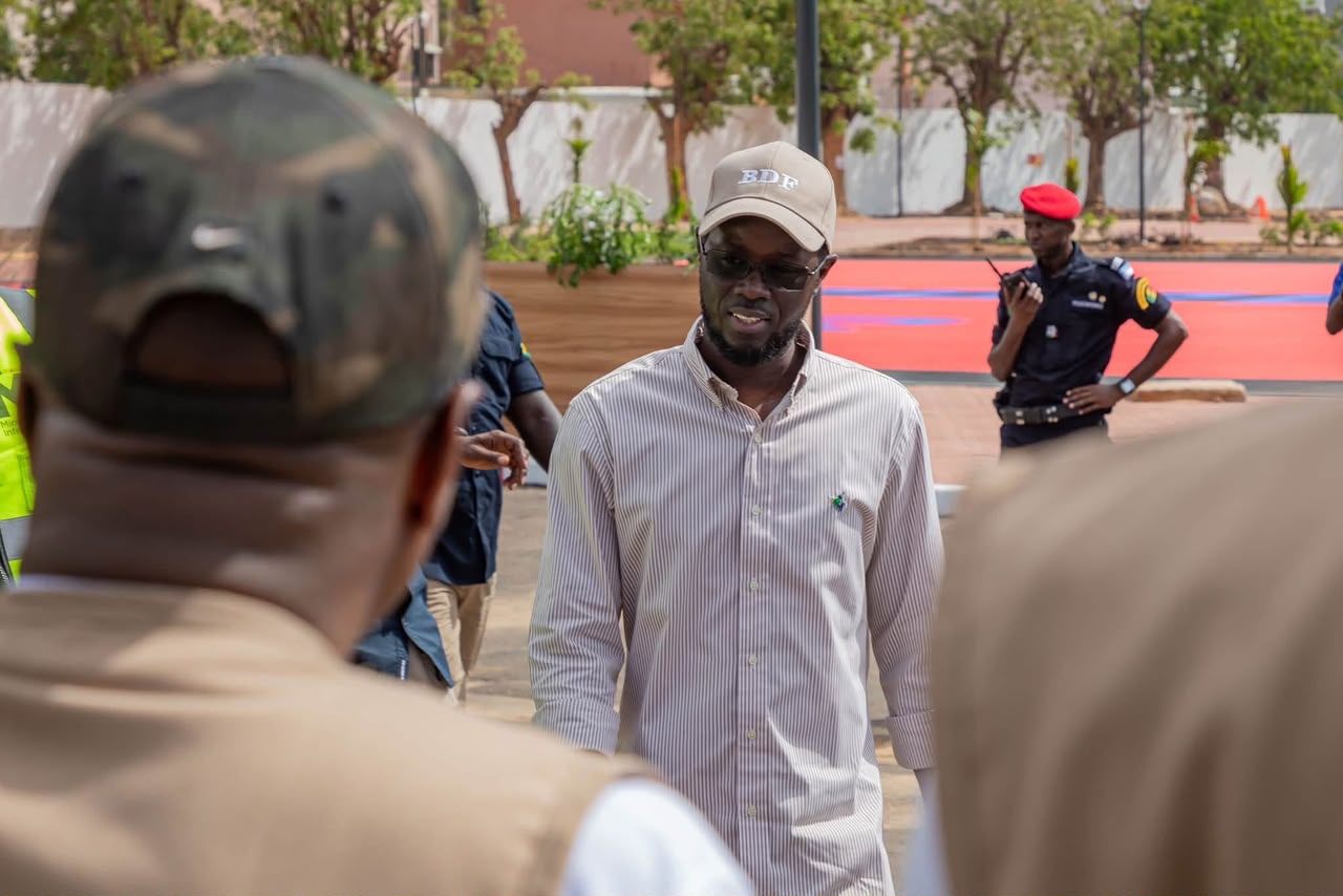 JOJ Dakar 2026 : Bassirou Diomaye Faye réceptionne la piscine olympique et le stade Iba Mar Diop