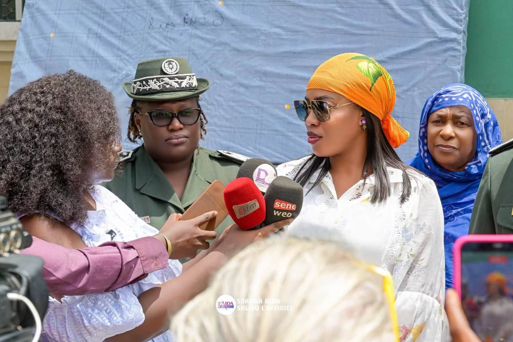 Sokhna Aïda Diallo offre un important don à l’Administration pénitentiaire pour améliorer les conditions de détention