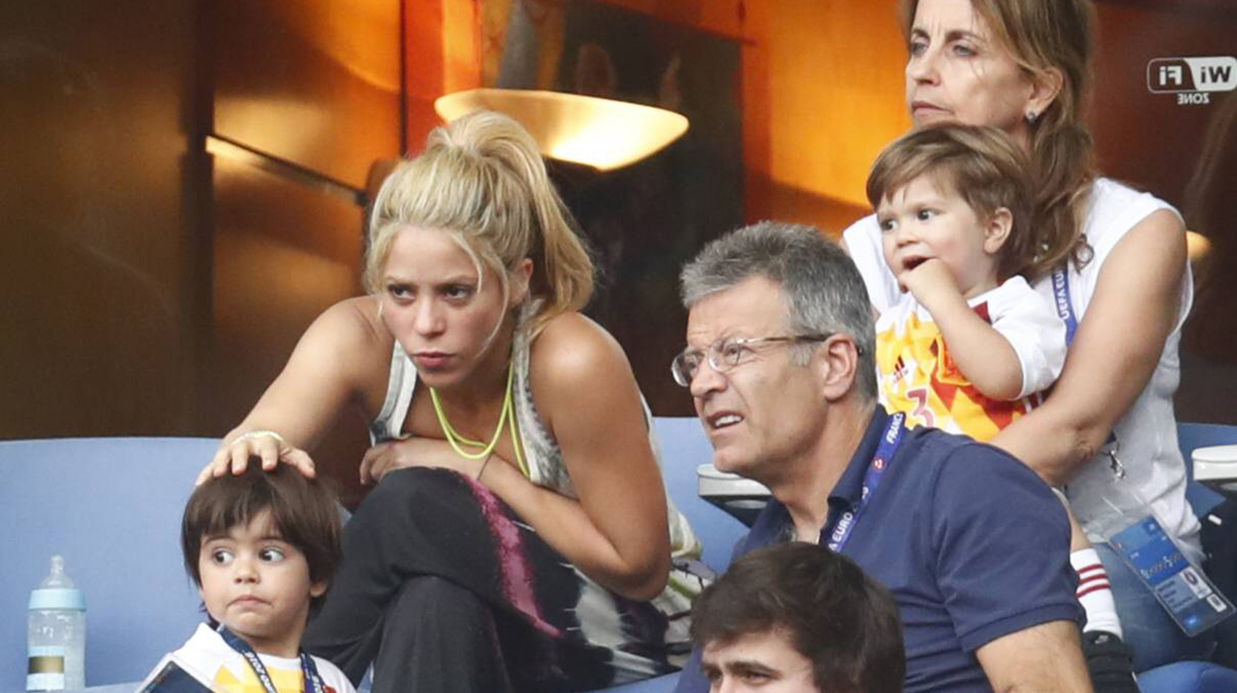 Photos Euro 2016 : Shakira dans tous ses états en tribunes du Stade de France pour Espagne-Italie