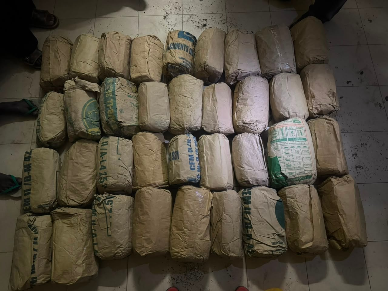 Trafic de drogue : la BRS de Dakar saisit 180,5 kg de chanvre indien et interpelle deux suspects