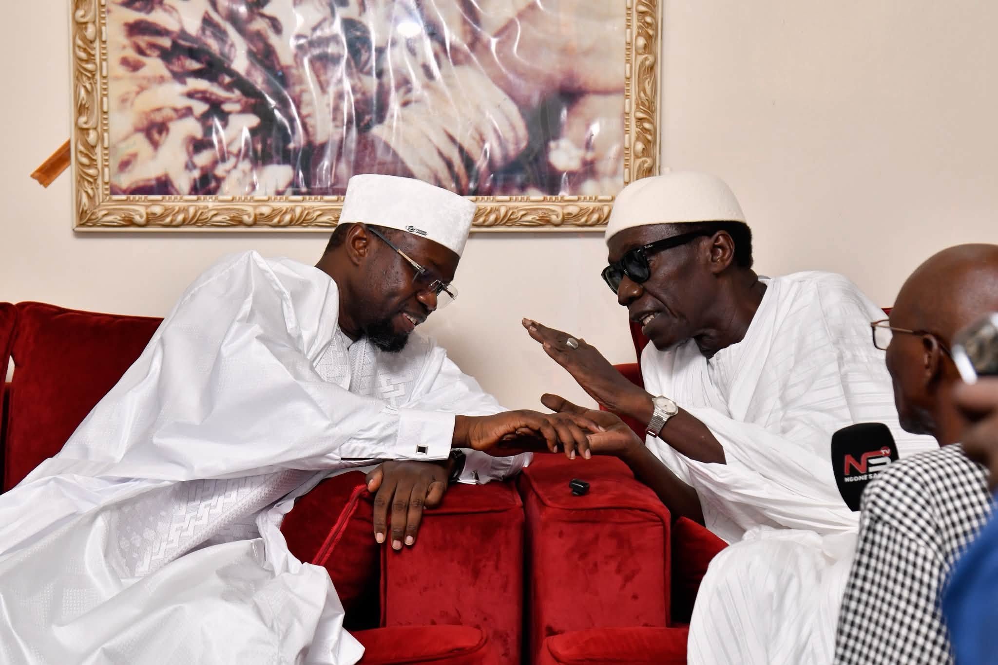 Visite à Aïnoumady : Ousmane Sonko chez Serigne Habib Sy Dabakh