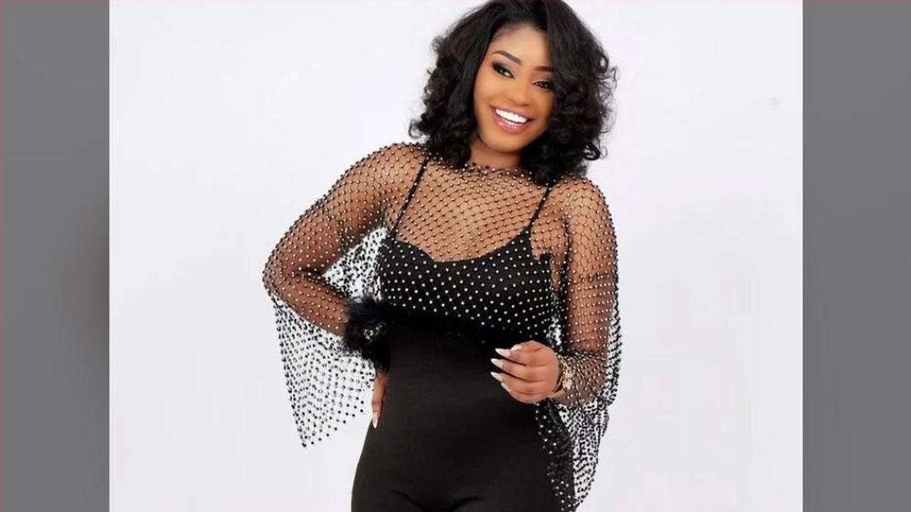 Rokhaya Rassoul, l'écart le plus spectaculaire du catalogue : 245 200 abonnés TikTok, 3 300 sur Instagram