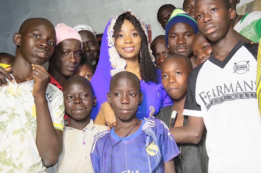 Photos: Distribution de Ndogou de Adiouza et son fan’s club à Keur Massar