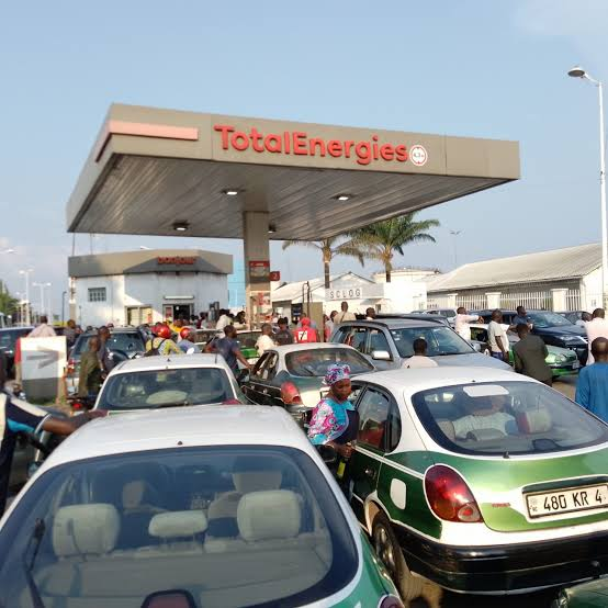 Brazzaville confrontée à une sévère pénurie de carburant