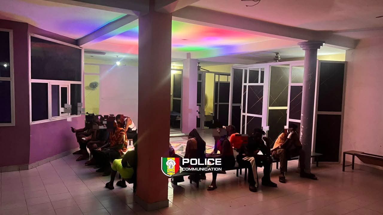 Débit de boissons transformé en lieu de prostitution : dix interpellations à Grand-Yoff