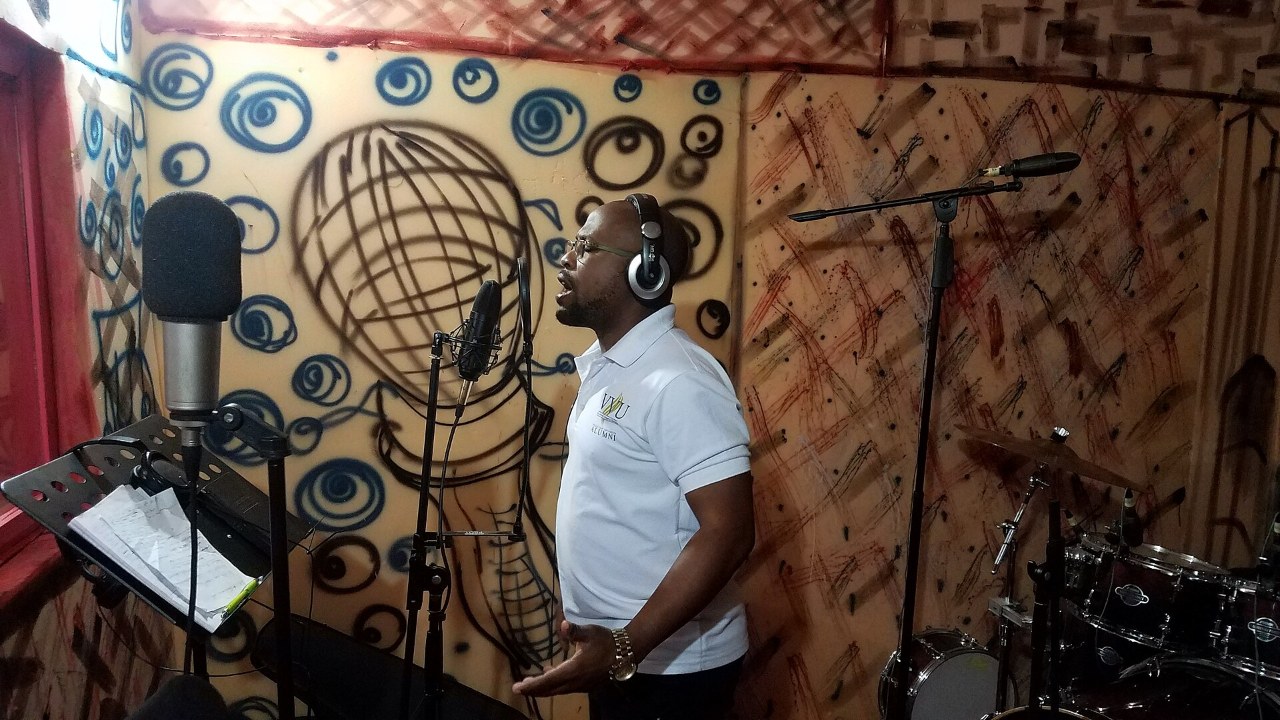 Les grandes radios FM de Dakar aujourd'hui : panorama d'un paysage très disputé