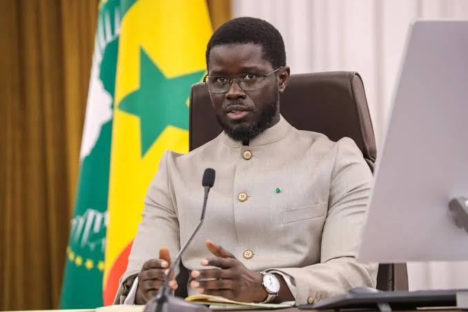 Abidjan : le président Bassirou Diomaye Faye reçoit le Trophée spécial du Prix de l’Eau