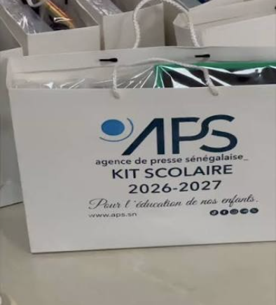 Rentrée scolaire 2026-2027 : l'APS remet des kits scolaires à son personnel