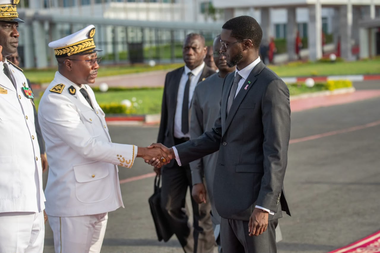 Diplomatie et économie : Bassirou Diomaye Faye poursuit sa tournée en Égypte