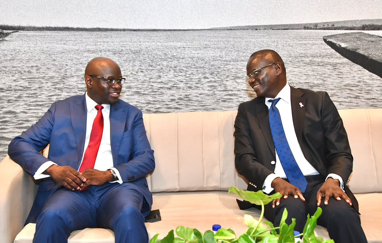 Électricité pour tous en 2029 : le Sénégal décroche 998 milliards de FCFA d’engagements