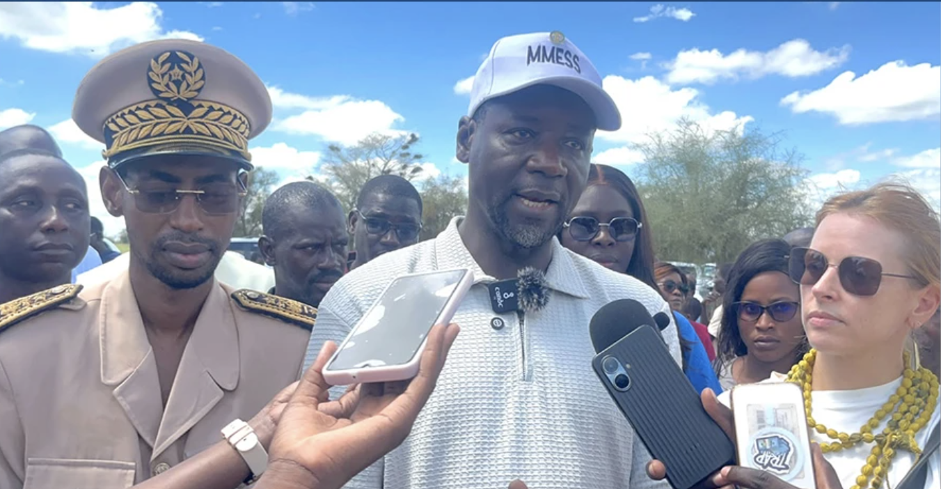 Bambey : le ministre Alioune Dione promet plus de soutien aux femmes productrices de bissap