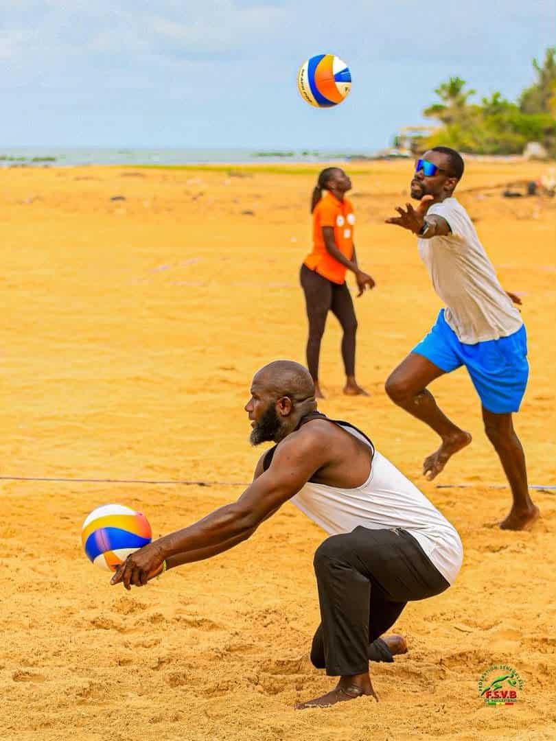 Athlétisme, beach-volley et lutte de plage : la ministre des Sports prend le pouls de la préparation des athlètes