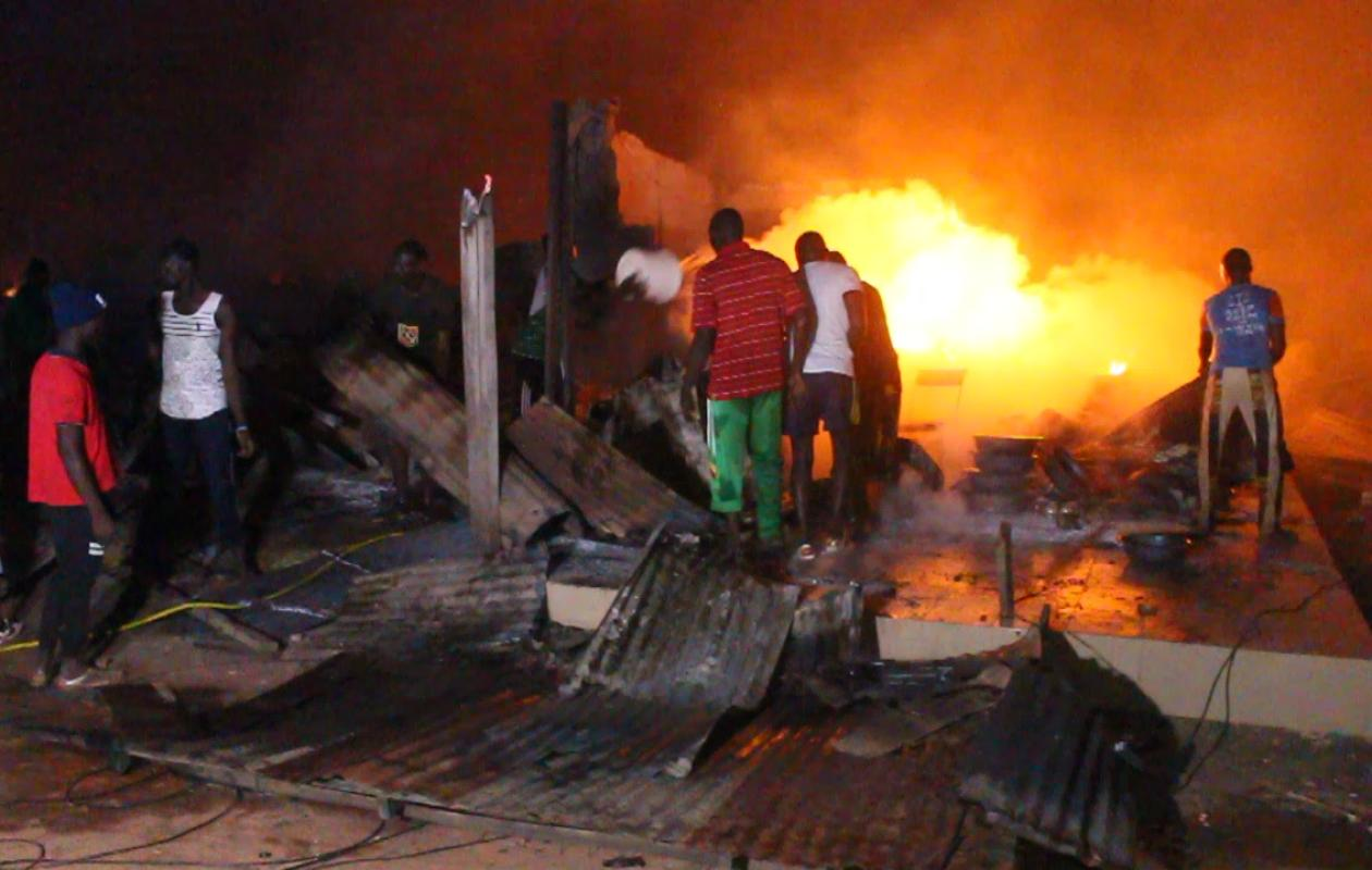 Nioro : une maison incendiée après une menace, le suspect en fuite