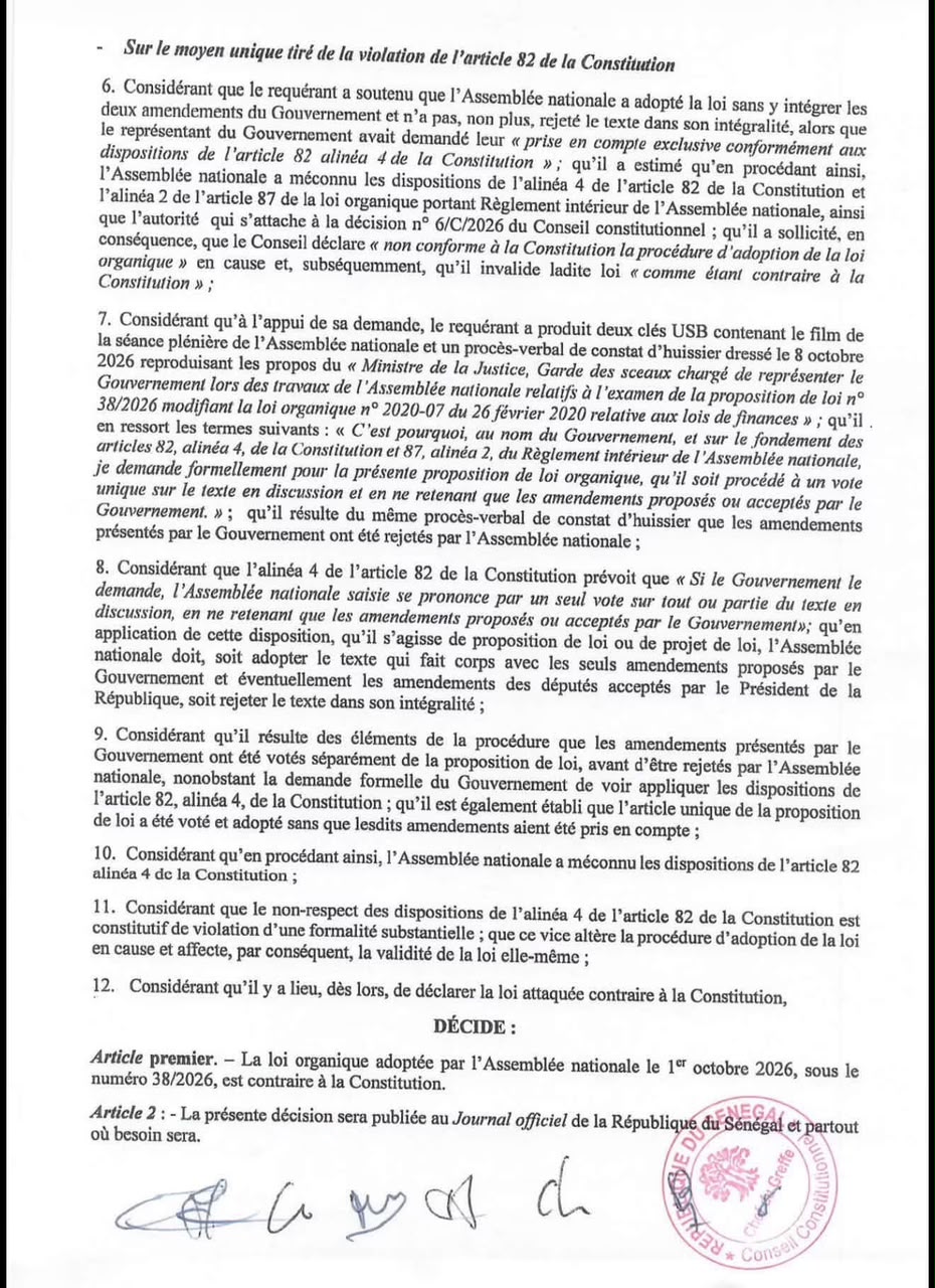 Le Conseil constitutionnel invalide la loi organique sur les fonds spéciaux