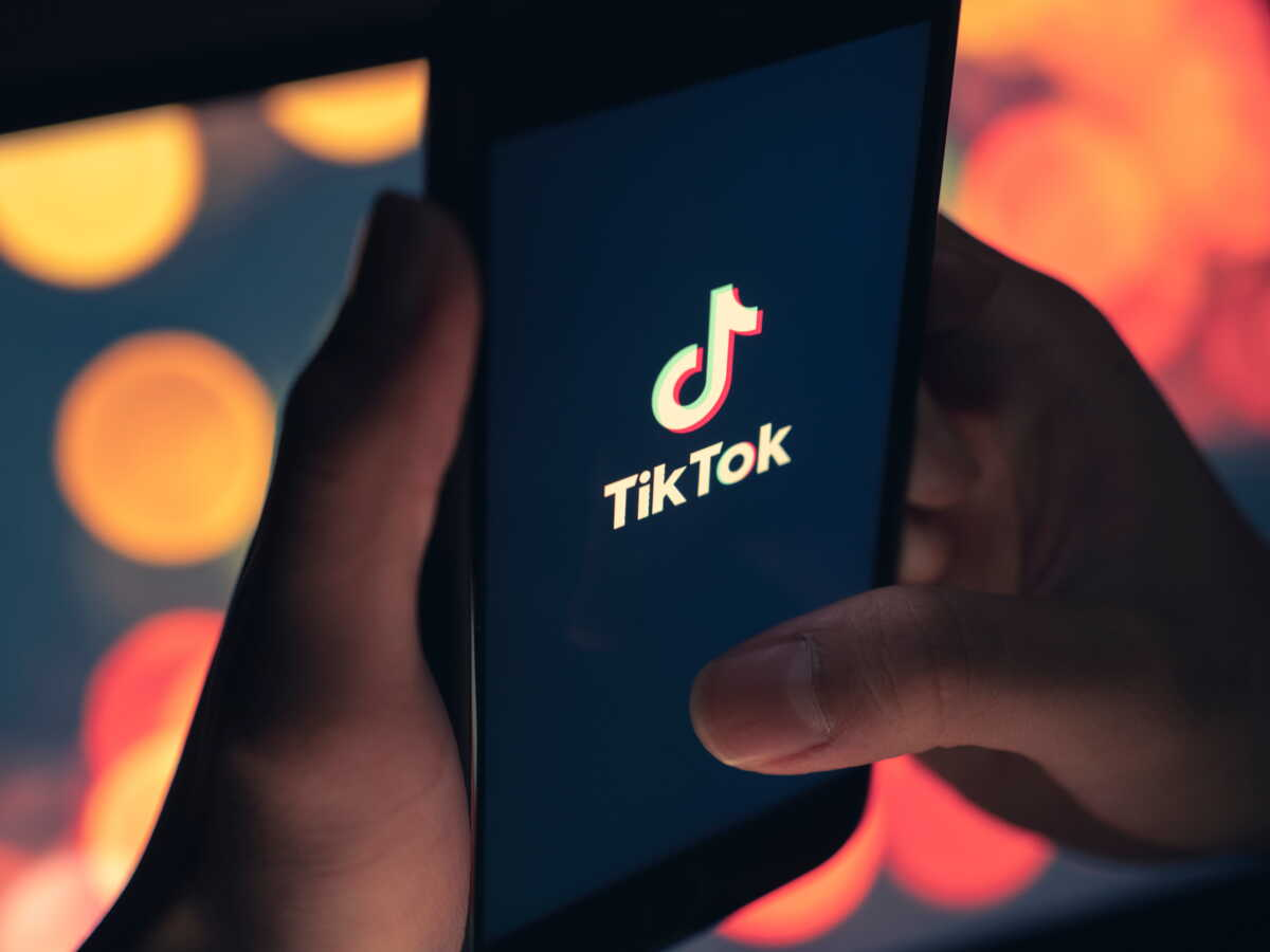 TikTok et usurpation d’identité : trois prévenus risquent trois ans de prison ferme