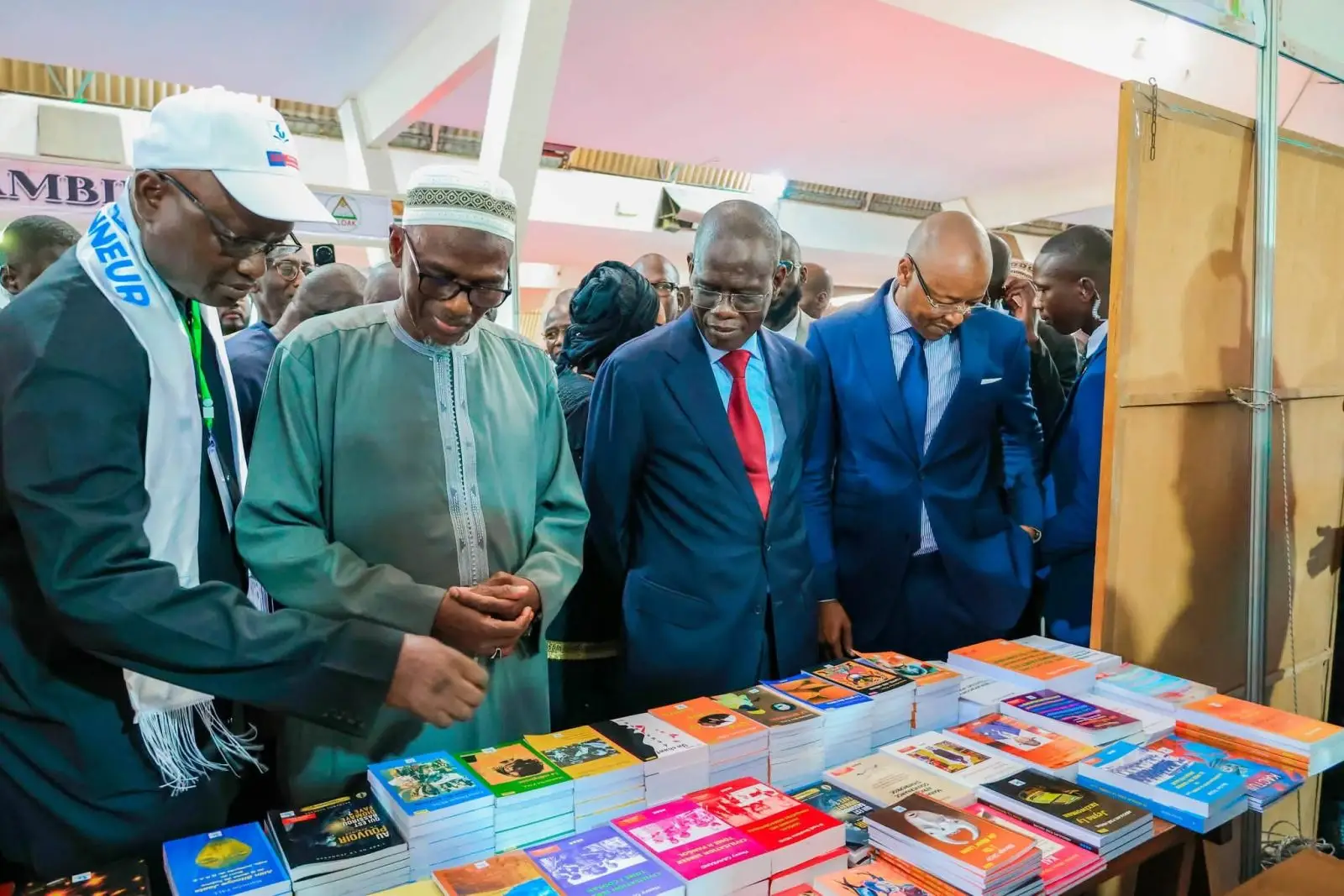FILDAK 2026: la foire du livre rassemble lecteurs et exposants au CICES
