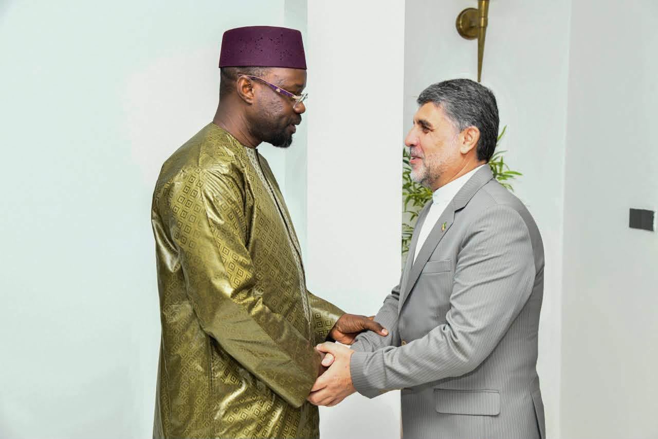 Assemblée nationale : Ousmane Sonko reçoit les ambassadeurs de France, d’Iran et de Chine