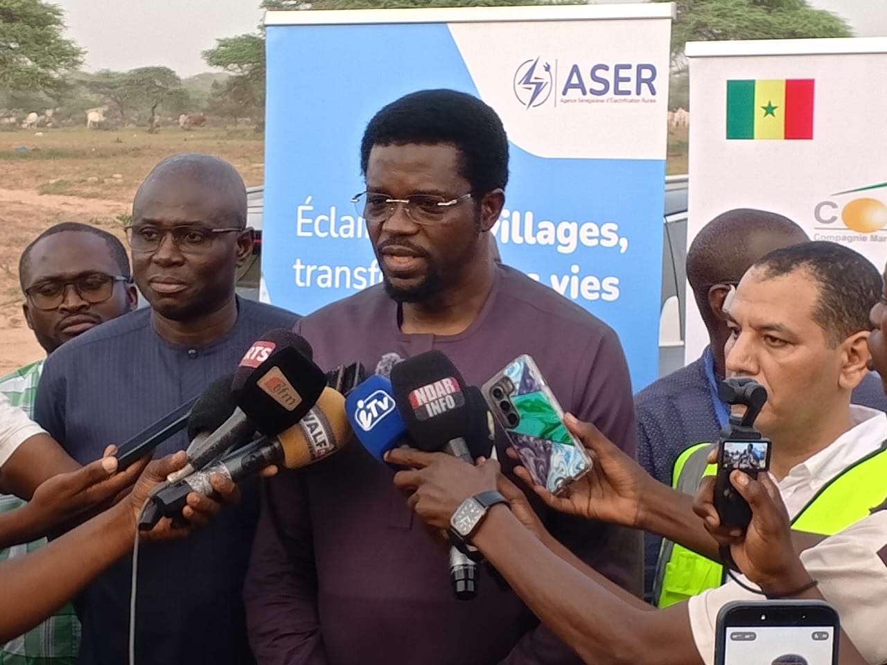 Tournée du DG de l’ASER à Saint-Louis : Pape Momar Ngom réaffirme l’engagement de l’État à assurer l’accès universel à l’électricité d’ici à 2029
