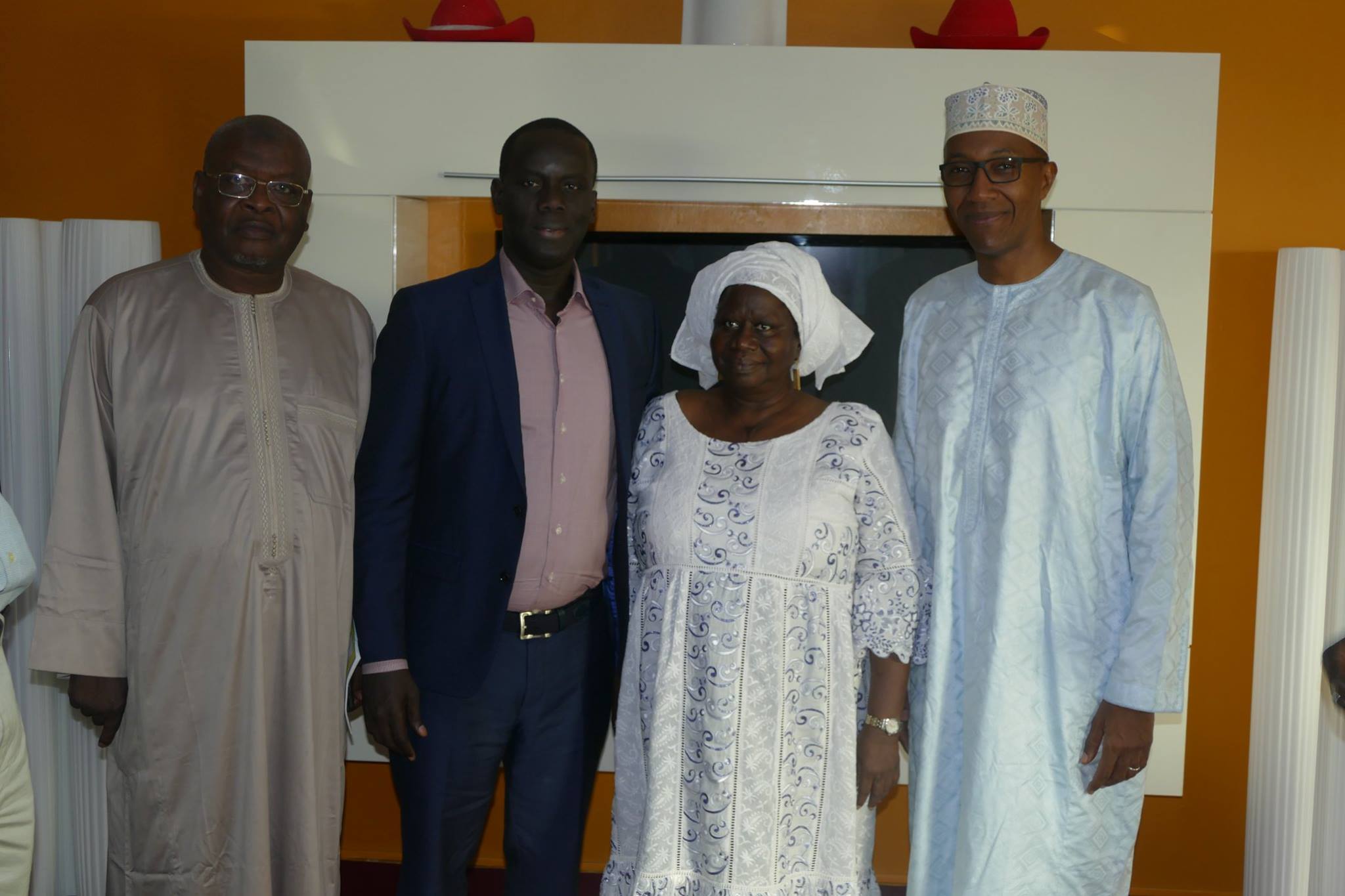 Photos - Visite de courtoisie : Abdoul Mbaye était chez Malick Gackou