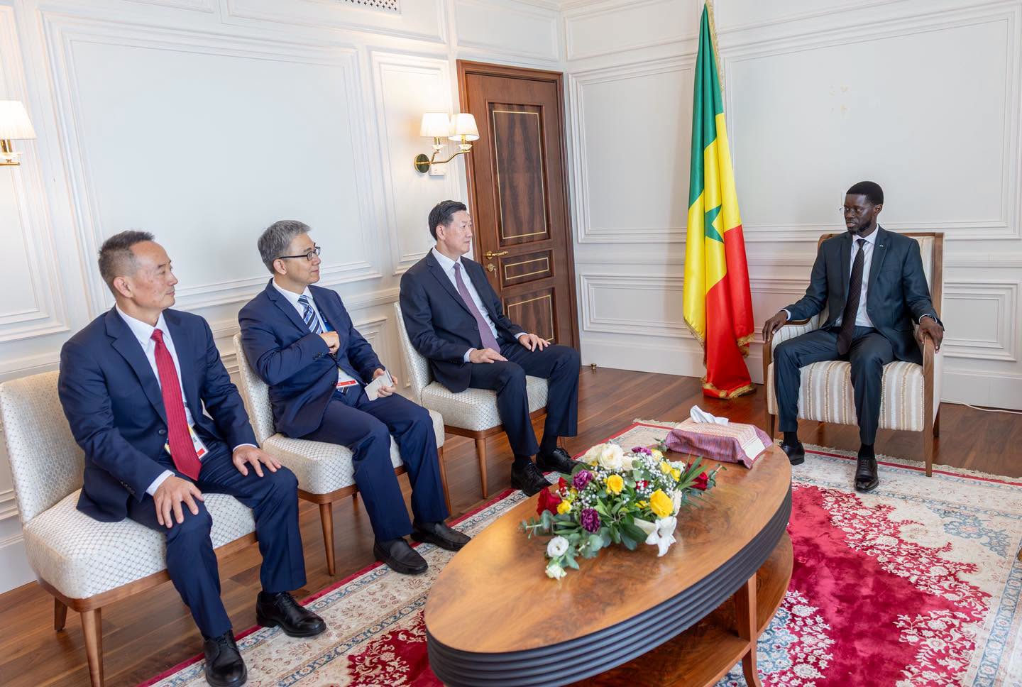 JOJ Dakar 2026 : Bassirou Diomaye Faye reçoit les représentants du Cabo Verde et de la Chine.