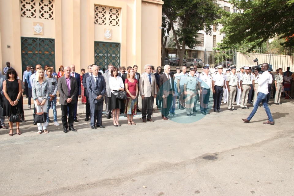 En images-  Présentation de condoléances du  gouvernement et de l'Assemblée nationale du Sénégal à la France