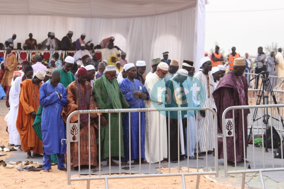 Images-Macky Sall inaugure une usine de pêche à Sangalkam