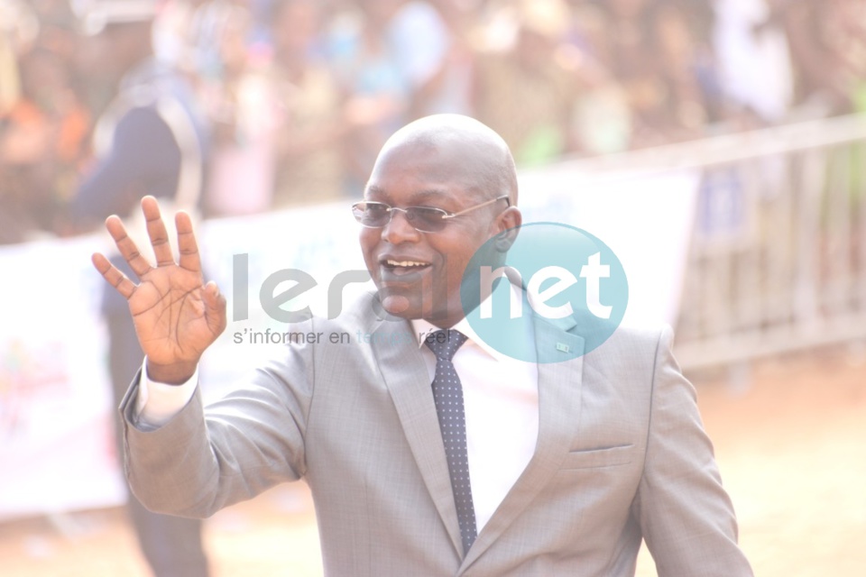 Images-Macky Sall inaugure une usine de pêche à Sangalkam