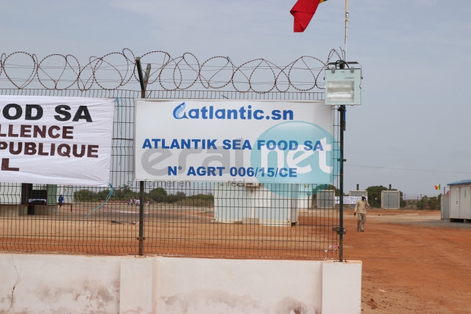 Images-Macky Sall inaugure une usine de pêche à Sangalkam