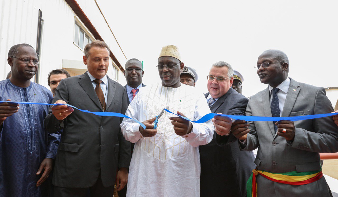 Images-Macky Sall inaugure une usine de pêche à Sangalkam