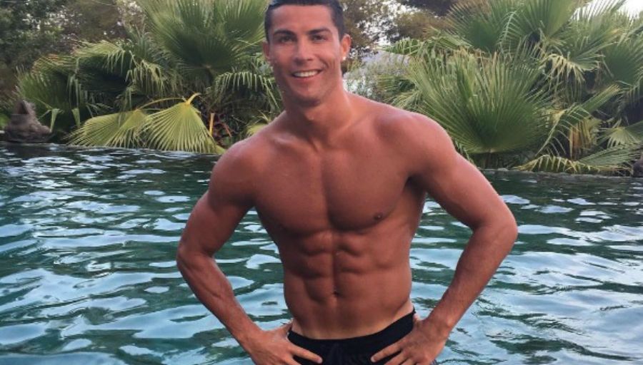 Ronaldo ne peut même plus se baigner tranquille…