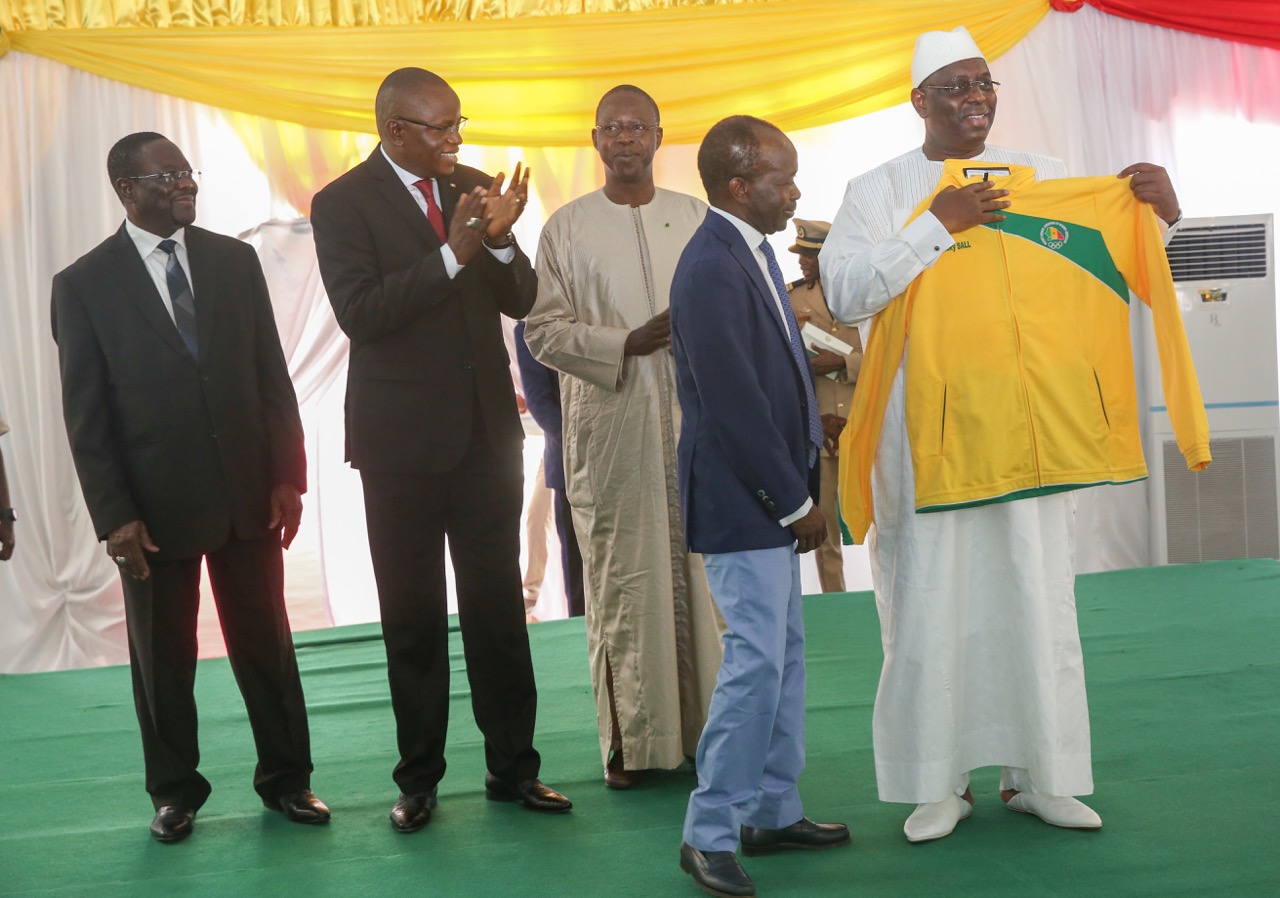 Photos-Cérémonie de remise du drapeau national aux athlètes devant représenter le Sénégal aux J.O 2016