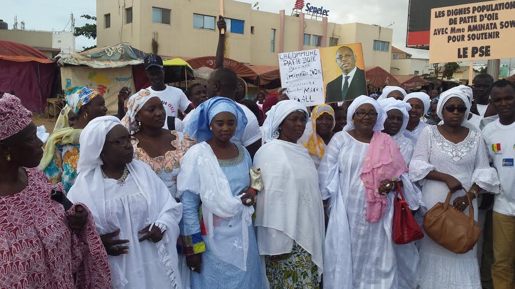 Accueil de Macky Sall à la Patte d’Oie - Aminata Sow du FNCF en première ligne quand la presse n’en a que pour El Pistolero