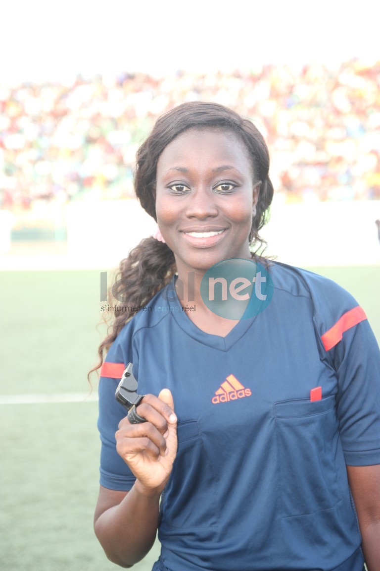 21 Photos-Les coulisses du match de gala rappeurs vs mbalakhmen