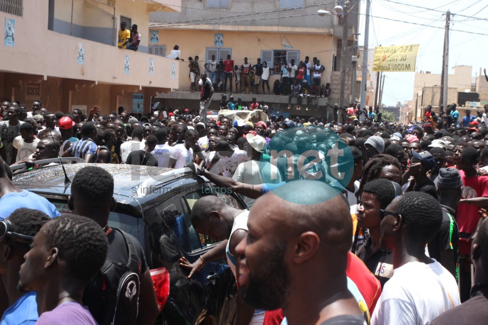 Photos + Vidéo- Parcelles Assainies, c'est une  liesse populaire chez Modou Lô 