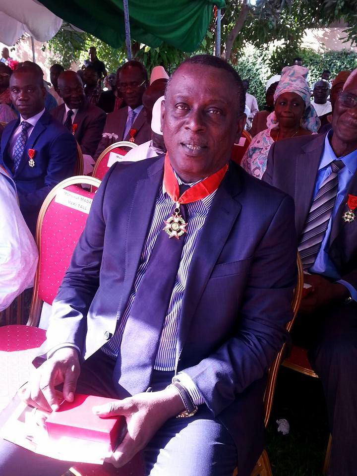 Dr. Cheikh Tidiane Gadio élevé au rang de Commandeur de l'Ordre National Ivoirien (images)