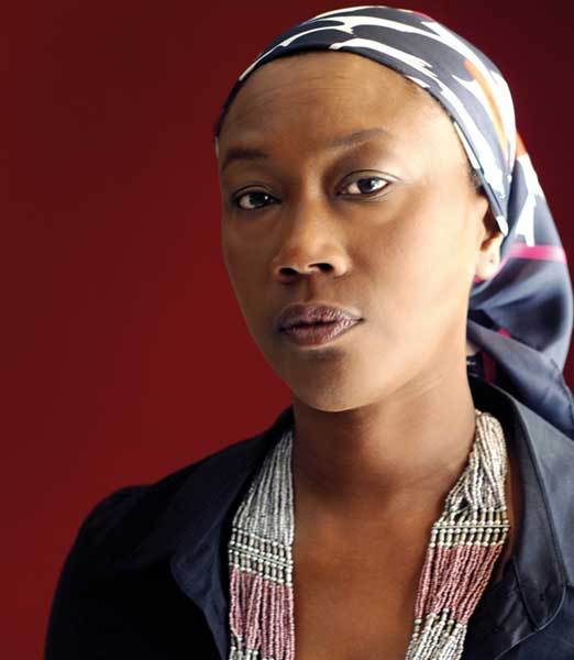 Le lion et le moucheron ! - Par Oumou Wane
